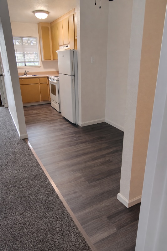 Building Photo - 6667 Blue Heron Dr