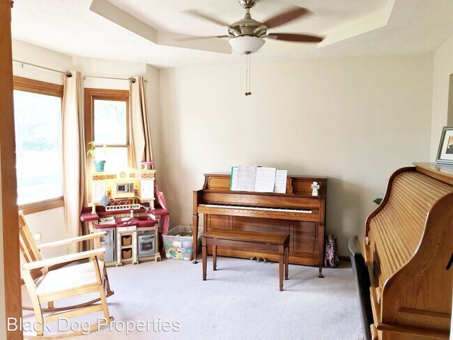 Building Photo - 4 br, 3 bath House - 2714 Candlewood Drive
