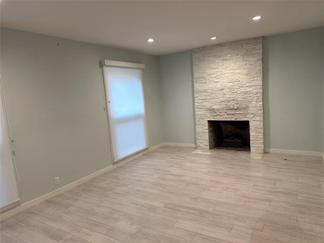 Building Photo - 7828 Meadow Park Dr
