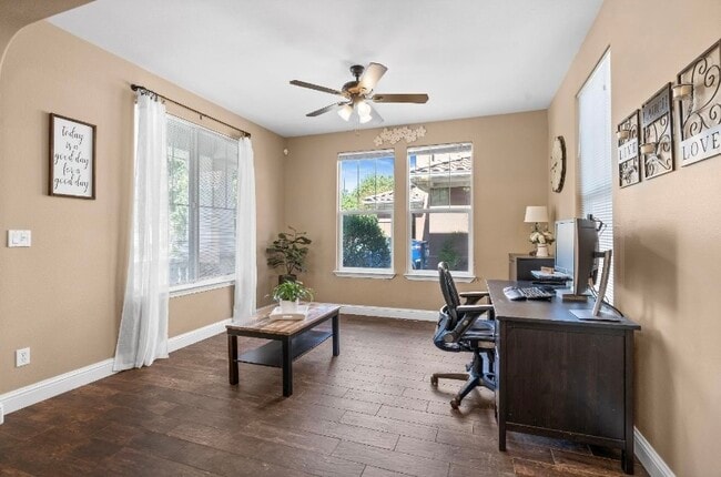 Foto del edificio - 300 W Alameda Dr