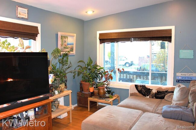 Foto del edificio - 531 Edgewood Pl