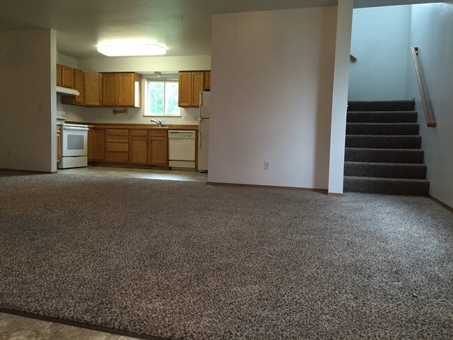 Building Photo - 8210 Williwa Ave