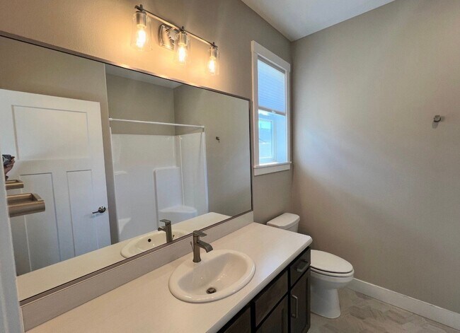 Foto del edificio - 6330 Beckville Ln