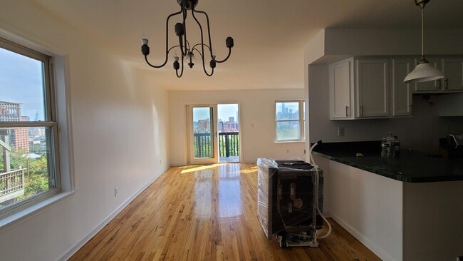 Building Photo - 126 Ogden Ave