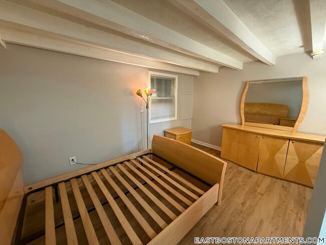 Foto del edificio - 1 Brigham St