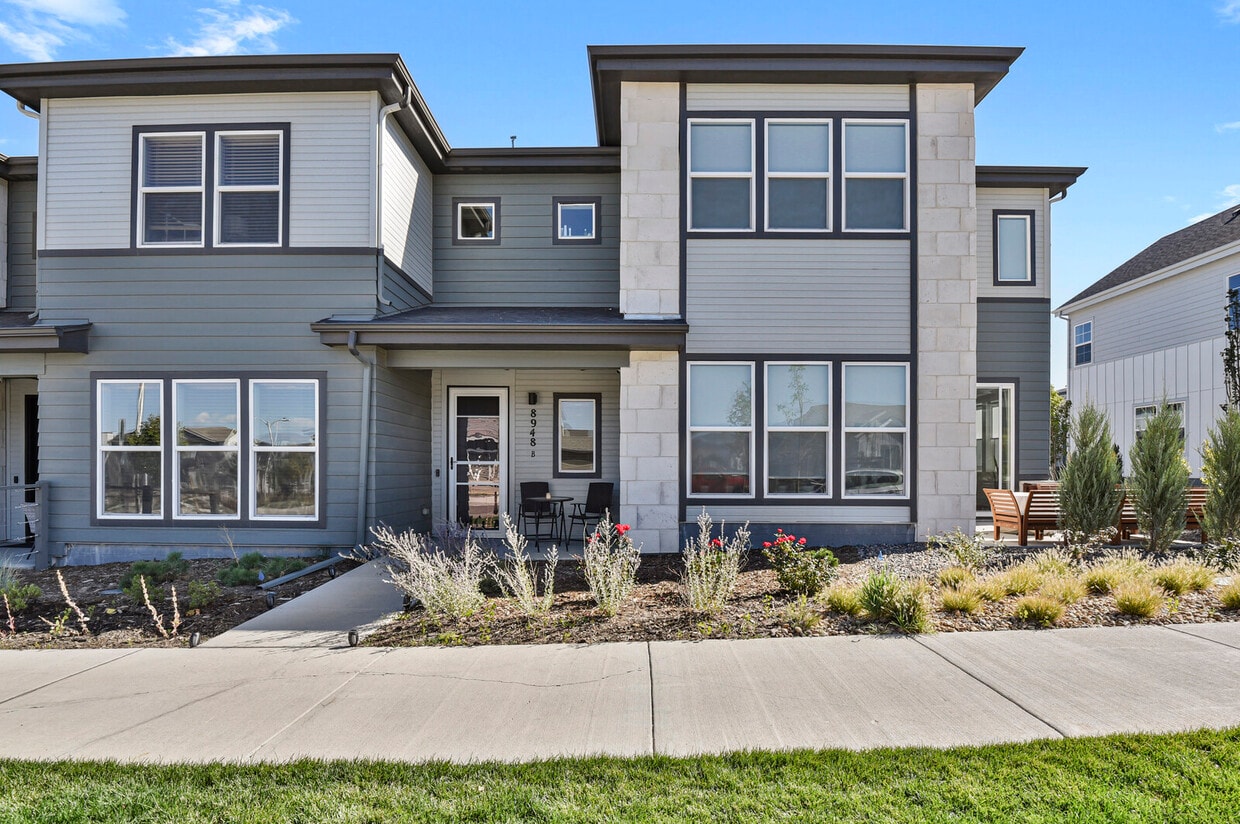 8948 Eagle River St, Littleton, CO 80125 Townhome Rentals in Littleton CO