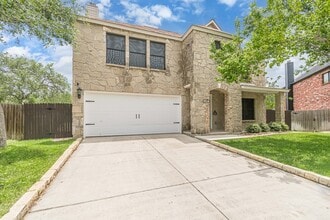 Building Photo - 11907 Altamonte Oaks