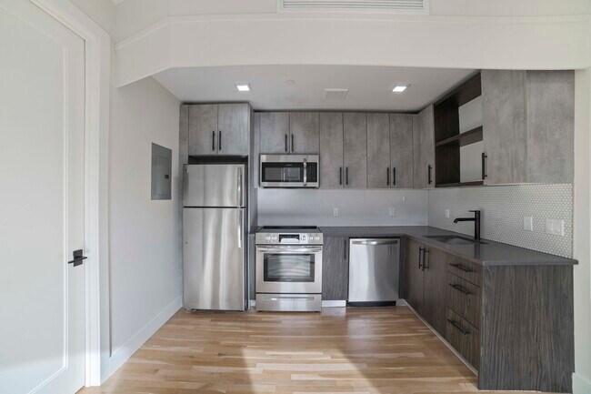 Foto del edificio - 1636 DeKalb Ave