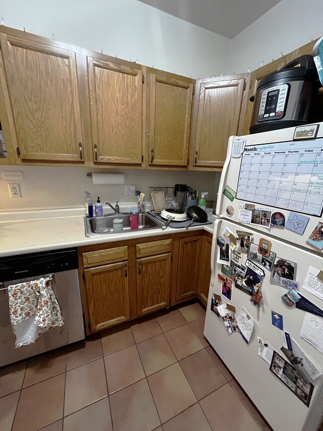 Building Photo - 34 Orkney Rd