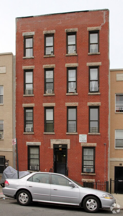 Primary Photo - 161 Jefferson Ave