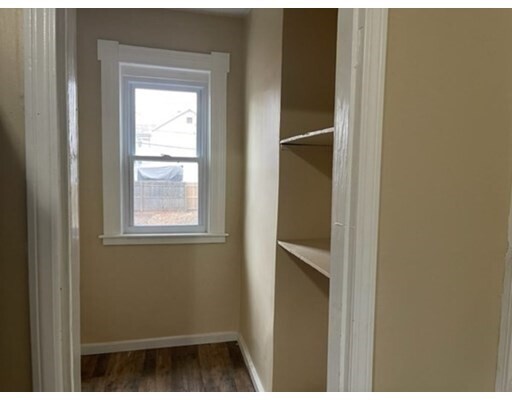 Building Photo - 846 Carew St