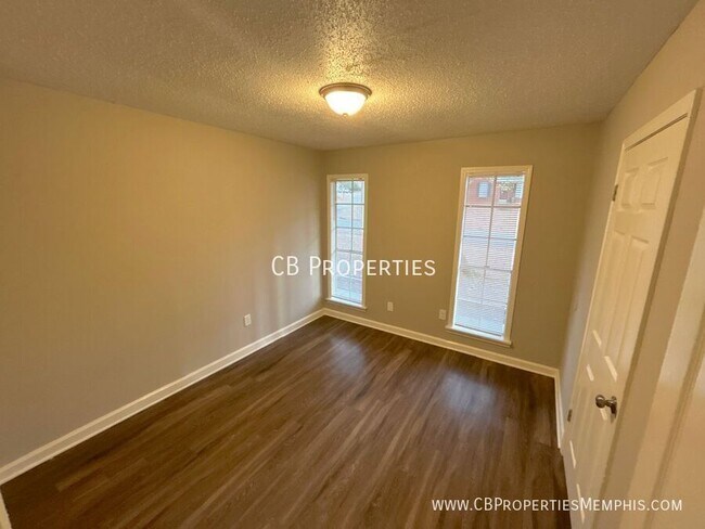 Foto del edificio - 3064 Greenbranch Dr