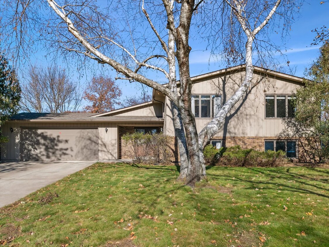 Foto principal - 1803 Chestnut Dr