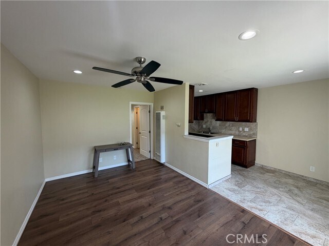 Foto del edificio - 2227 E Westport Dr