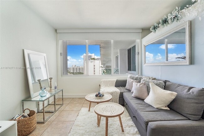 Building Photo - 1000 West Ave