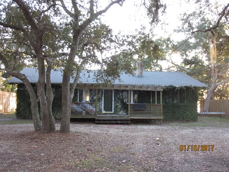 Primary Photo - 529 Mashes Sands Rd