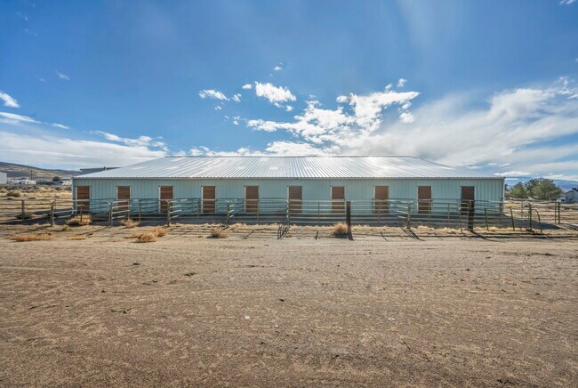 Building Photo - 30 El Caballo Trail