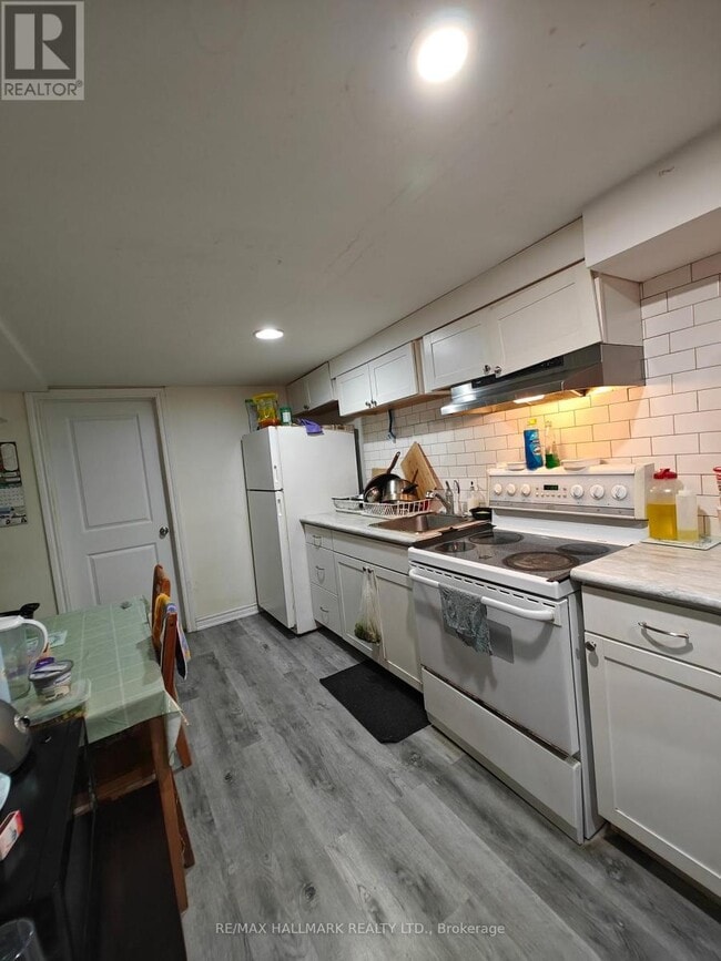 Building Photo - 88 B Bernick Dr
