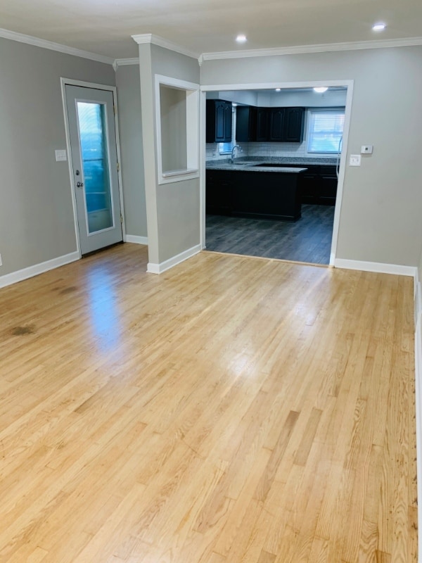 Building Photo - 2731 W Elm Rd