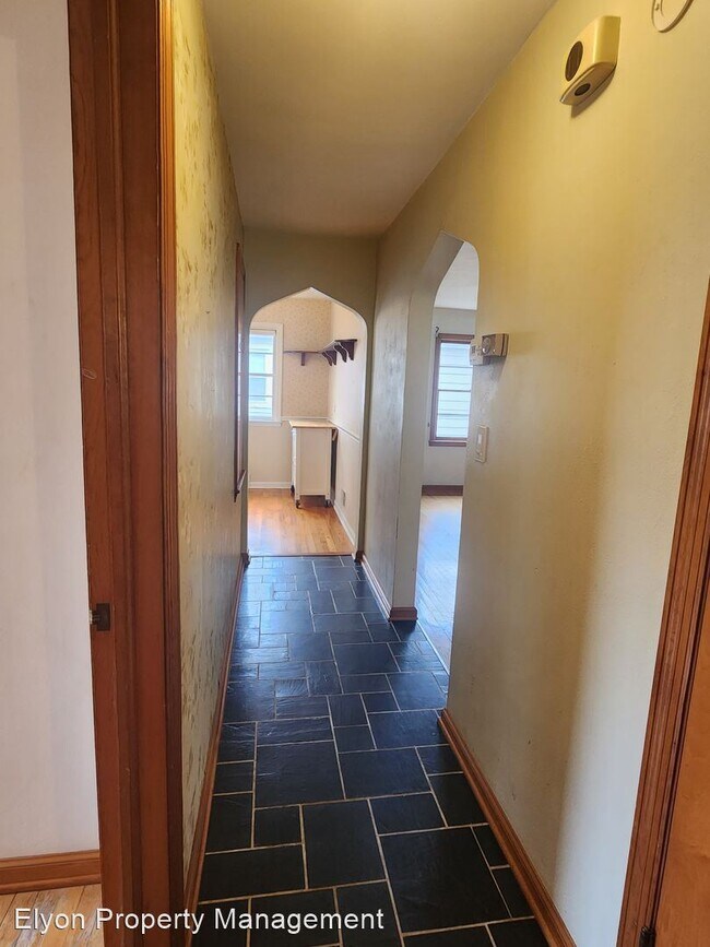 Building Photo - 3 br, 1 bath House - 1810 28th Street