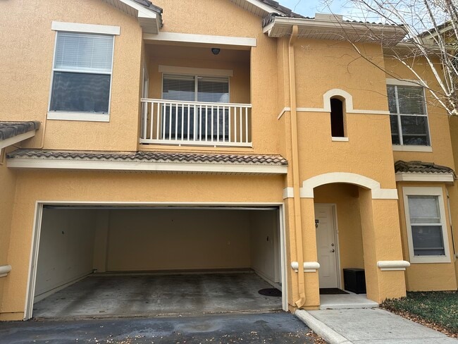 Building Photo - 19920 Villa Ridge Dr