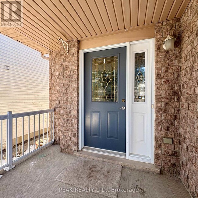 Building Photo - 629 Violet St