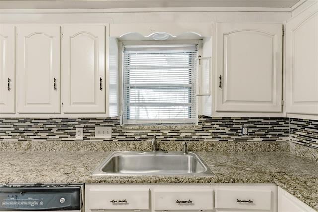 Foto del edificio - 5821 Circular Dr