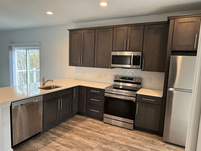 Foto del edificio - 1332-1334 Genoa St