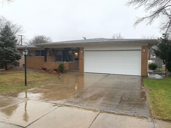 Foto del edificio - 4 br, 3 bath House - 20500 Mauer St