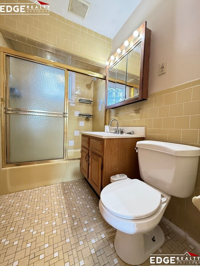 Photo - 82 Beechcroft St Apartment