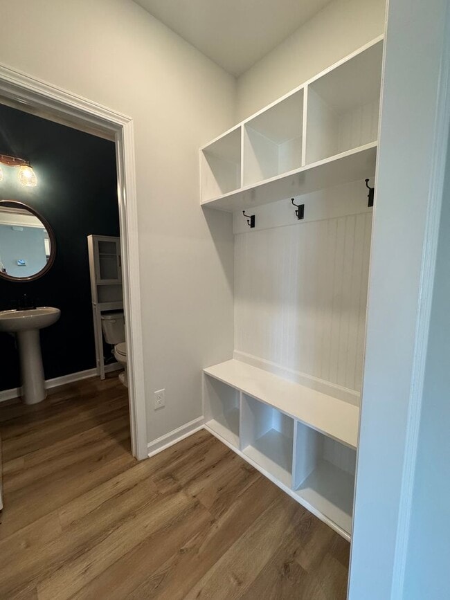 Foto del edificio - 203 Rye Cir