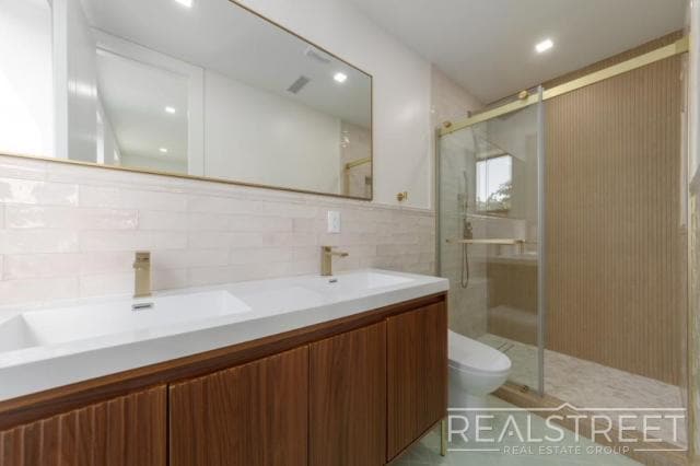 Building Photo - 2 bedroom in BROOKLYN NY 11205