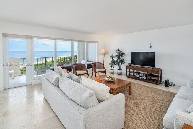 Foto del edificio - 4001 N Ocean Blvd