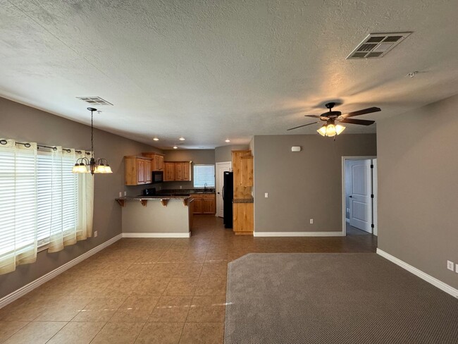 Foto del edificio - 2 Bed / 2 Bath Townhome in Cedar Crossing ...