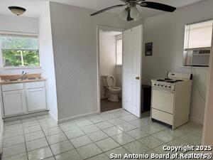 Foto del edificio - 1334 W Lullwood Ave