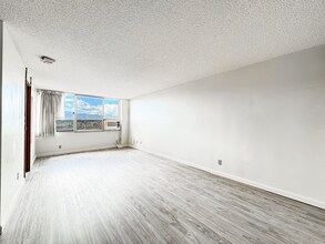 Building Photo - 1060 Kamehameha Hwy