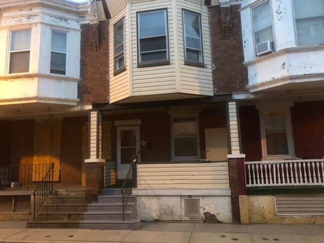 Photo - Three Bedroom Home Near Carroll Park