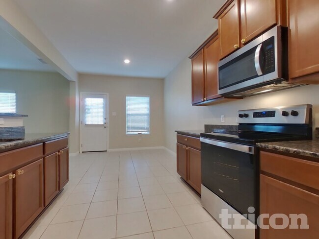 Building Photo - 401 Palomino Stand Dr