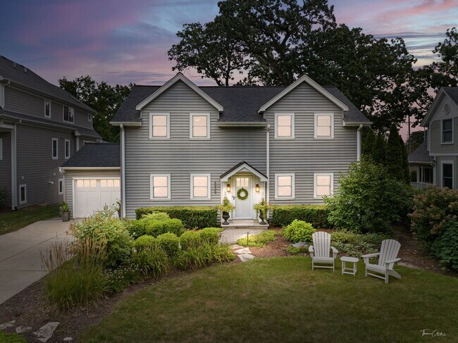 Foto del edificio - 4939 Lee Ave