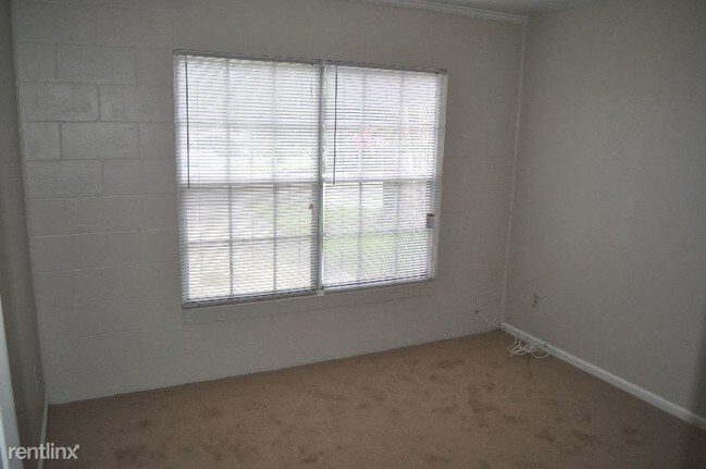 Foto del edificio - 2 br, 1 bath Apartment - 1932 Shelby Ct