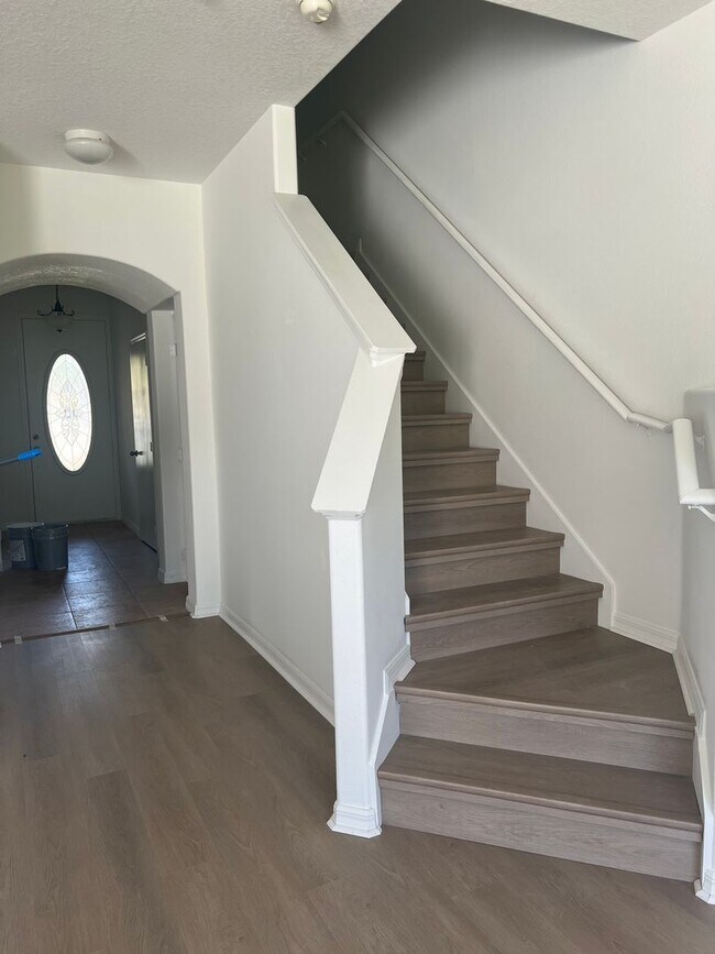 Foto del edificio - 3 Bedroom Townhome for Rent
