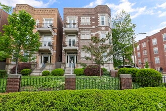 Building Photo - 4260 Lindell Blvd