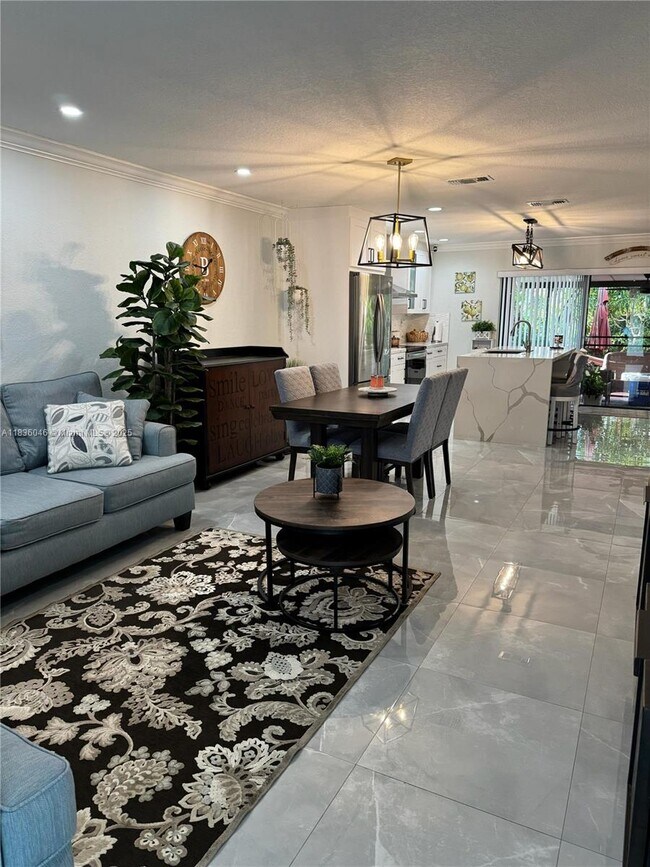 Foto del edificio - 4912 SW 136th Pl