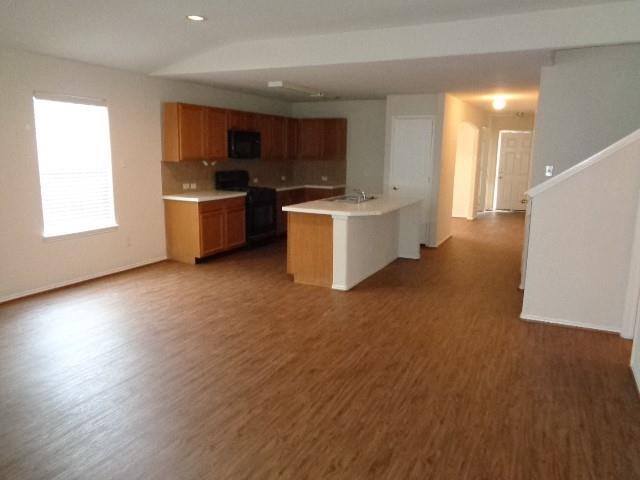 Foto del edificio - 8702 Sunset Pond Dr