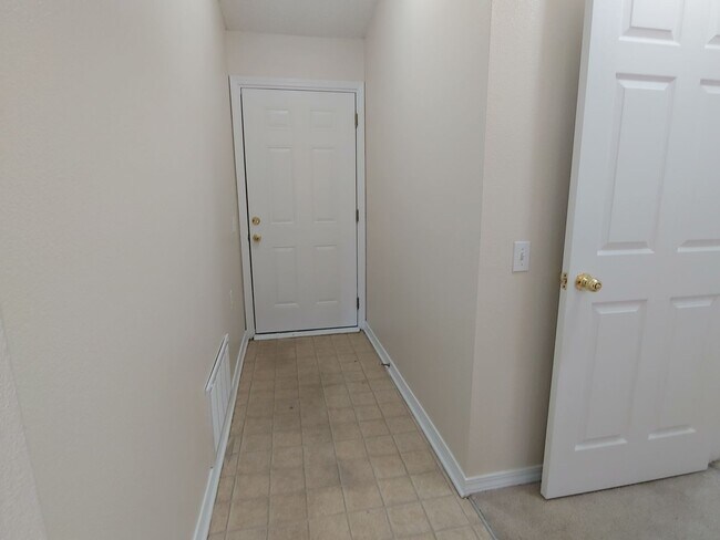 Building Photo - Stonebrook Dr.8069