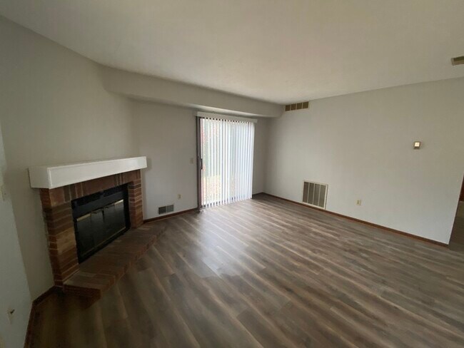 Foto del edificio - 4733 Circle Shore Dr SE