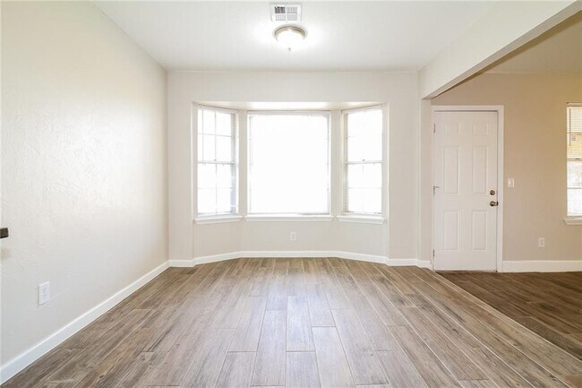 Building Photo - 2613 SW 90th St