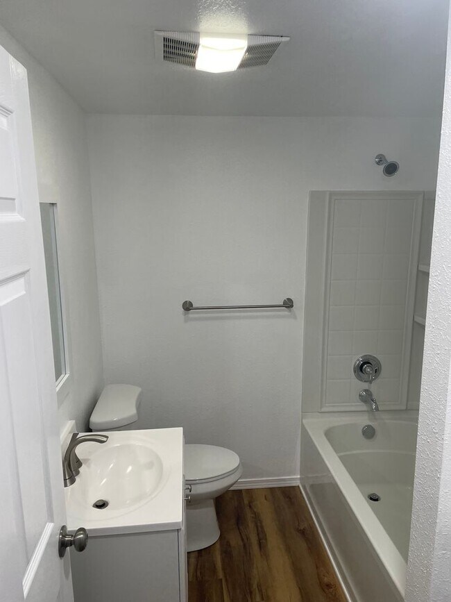 Foto del edificio - Adorable Newly Remodeled Rancher in Reardan