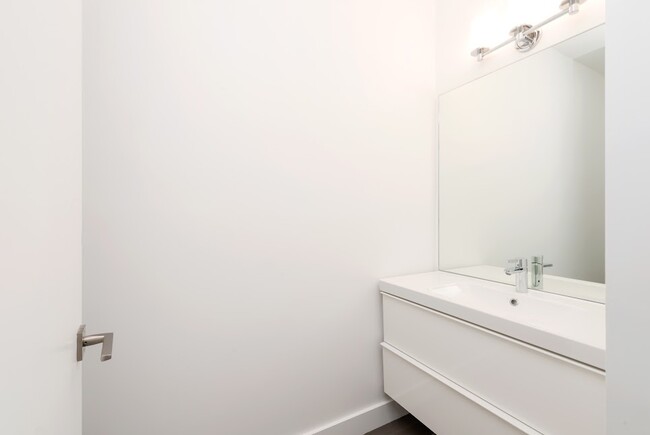Building Photo - 435 Duboce Ave