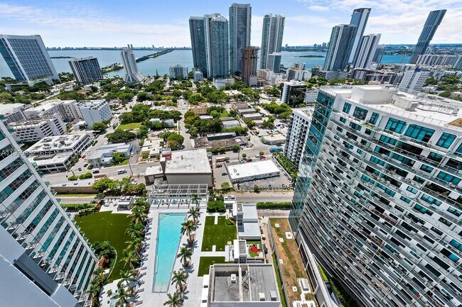 Foto del edificio - 3301 NE 1st Ave